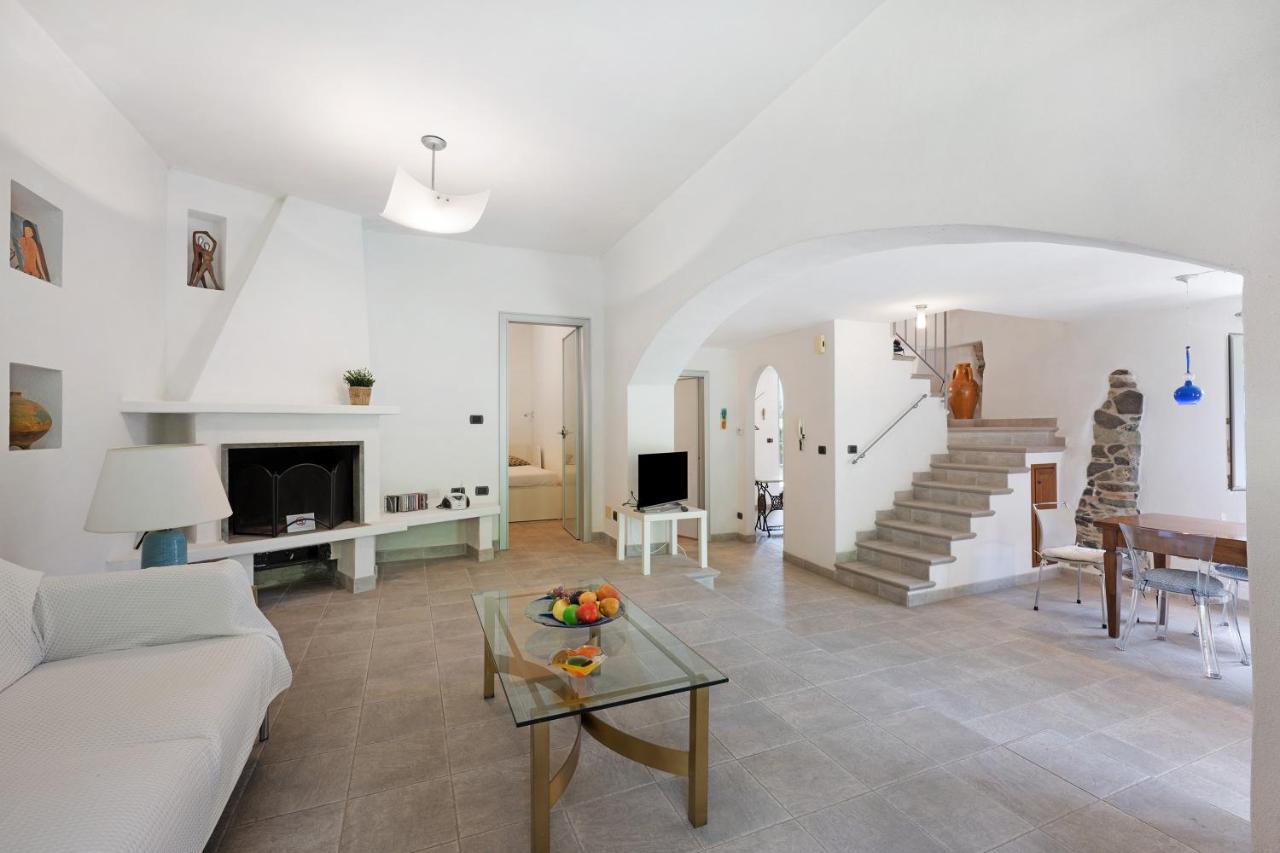 Casa Glicine Sul Mare Apartment เลวานโต ภายนอก รูปภาพ